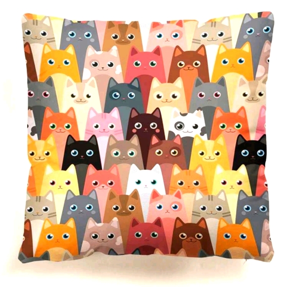 Tere's Boutique Other - New! Kitties print pillow cover / Boutique